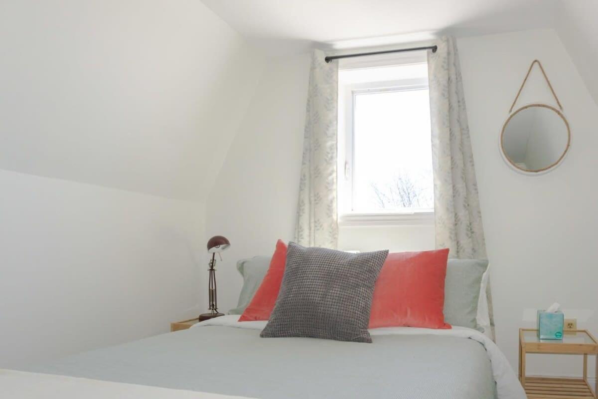 Amazing Location In Saint John 2 Bedroom Modern Parking New מראה חיצוני תמונה