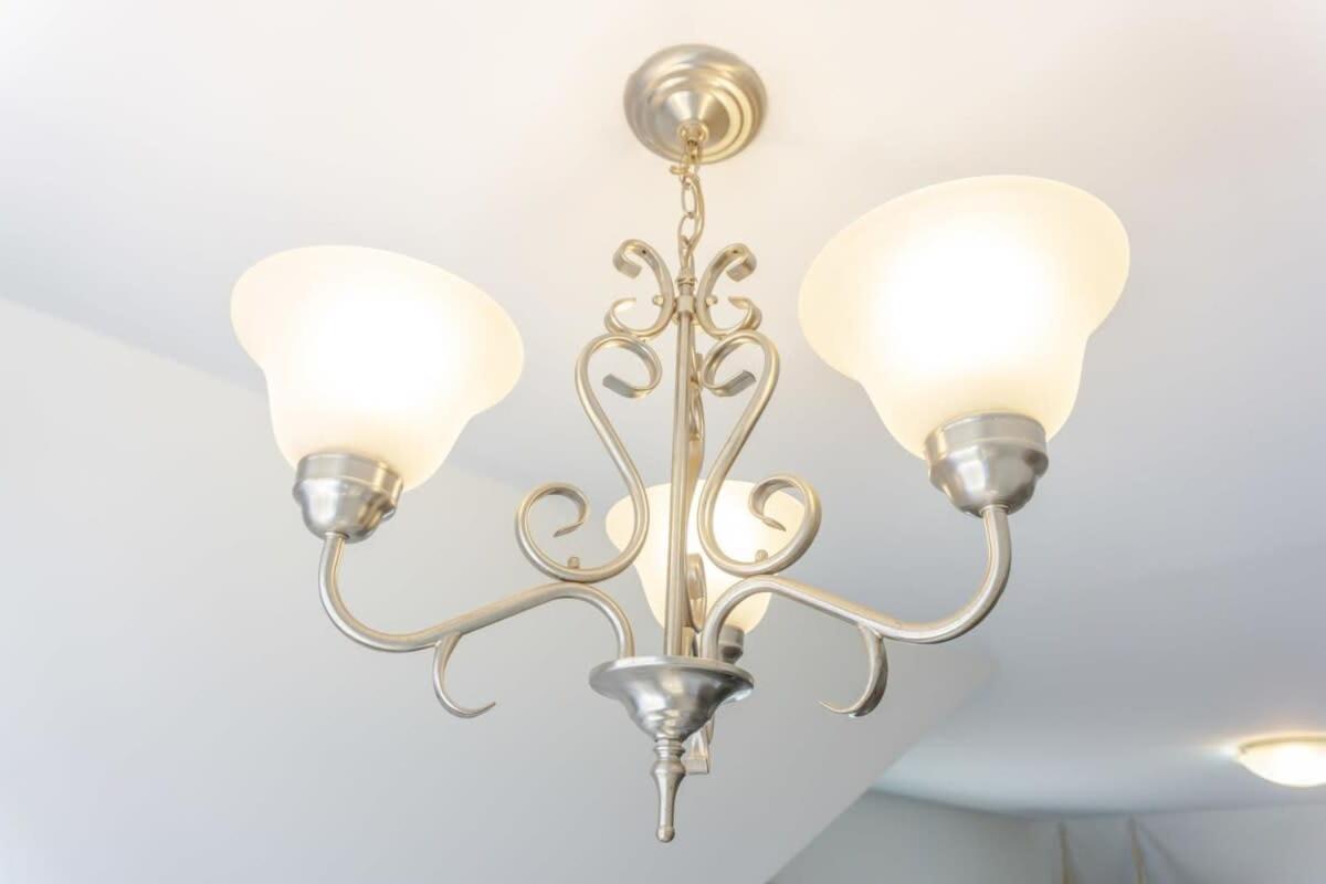Amazing Location In Saint John 2 Bedroom Modern Parking New מראה חיצוני תמונה