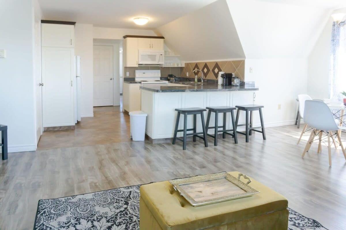 Amazing Location In Saint John 2 Bedroom Modern Parking New מראה חיצוני תמונה