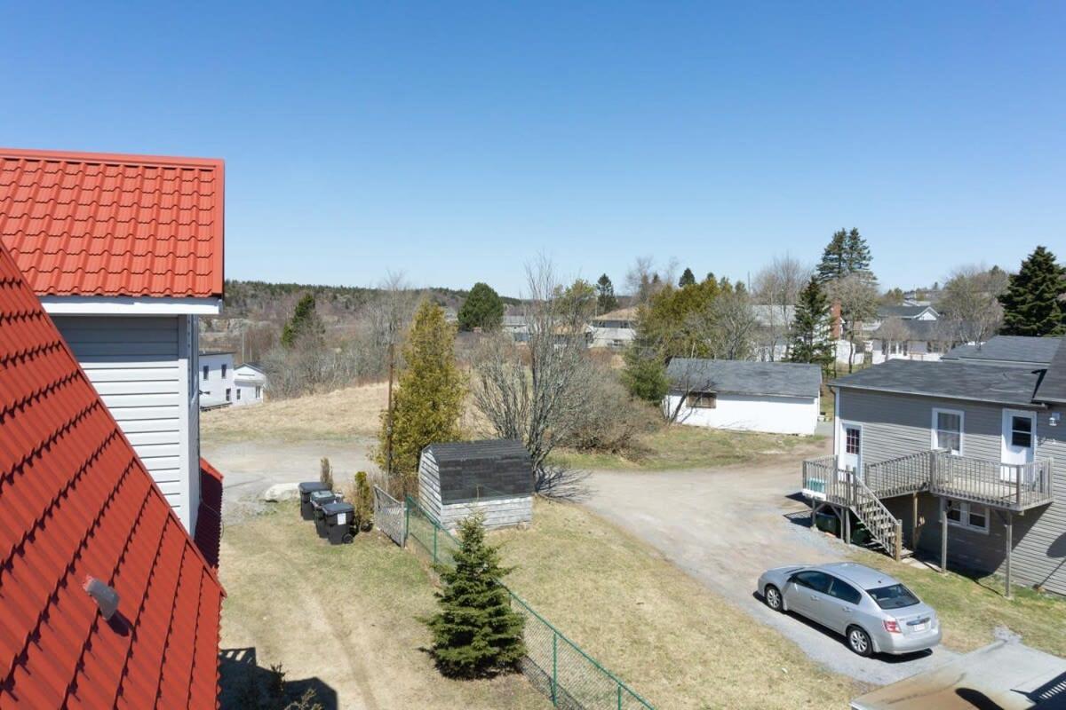 Amazing Location In Saint John 2 Bedroom Modern Parking New מראה חיצוני תמונה