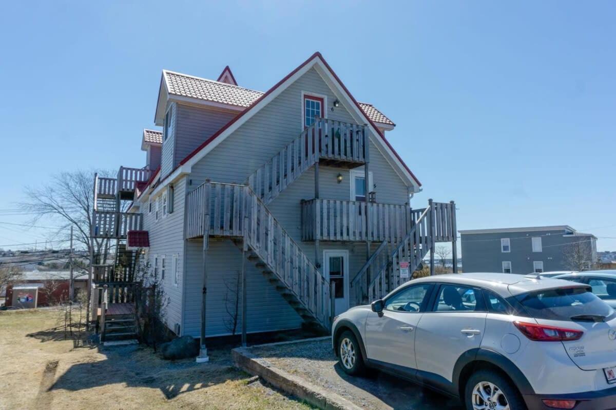 Amazing Location In Saint John 2 Bedroom Modern Parking New מראה חיצוני תמונה