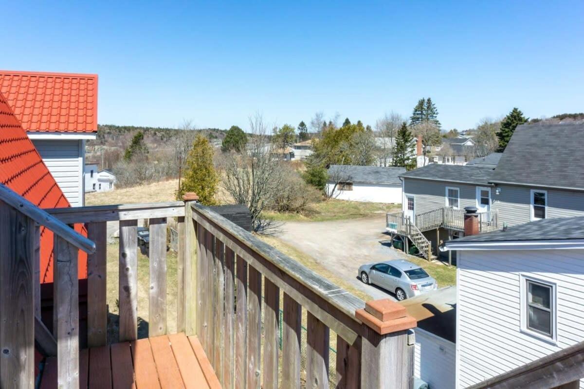 Amazing Location In Saint John 2 Bedroom Modern Parking New מראה חיצוני תמונה