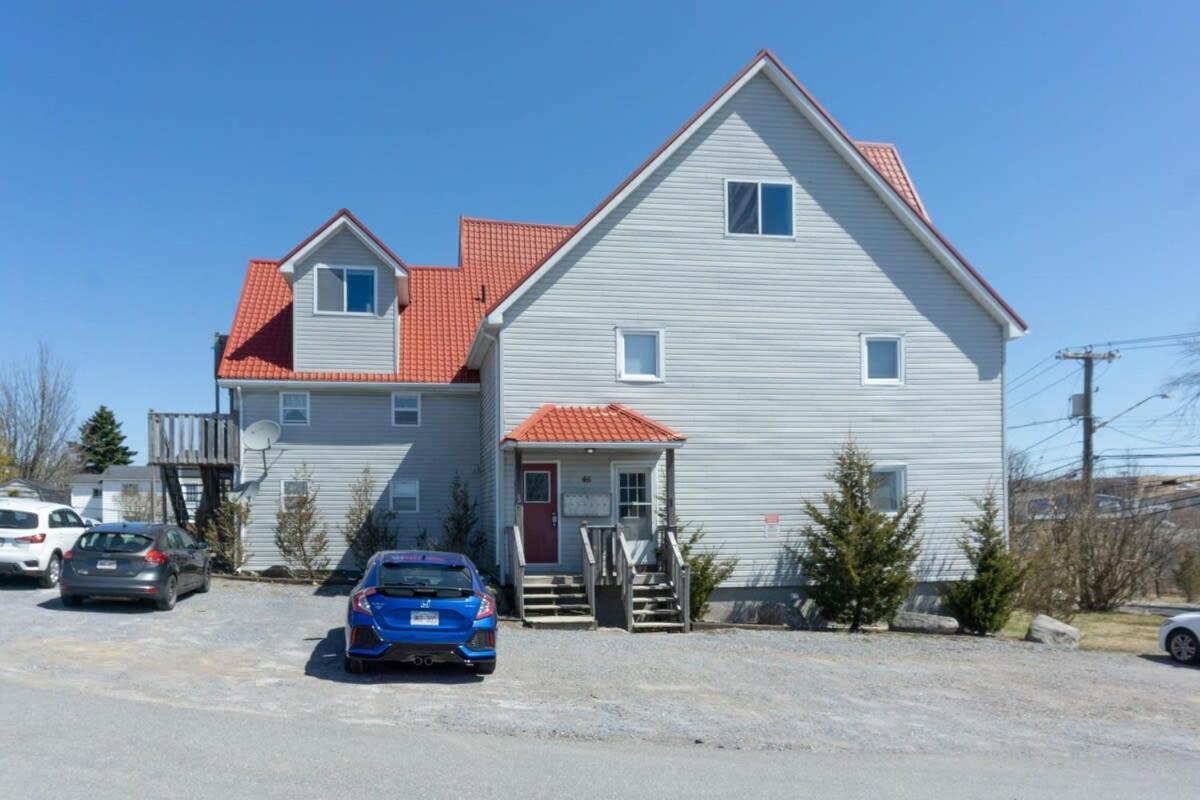 Amazing Location In Saint John 2 Bedroom Modern Parking New מראה חיצוני תמונה